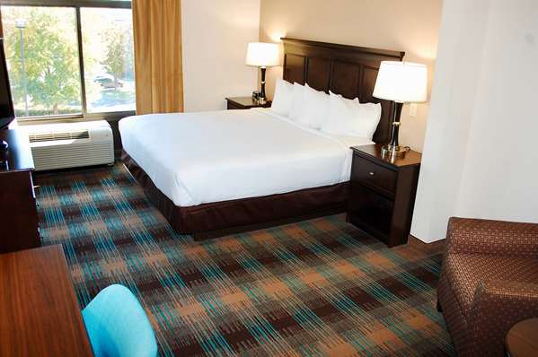 Wingate by Wyndham Charlotte Airport South/ I-77 Tyvola photo 3