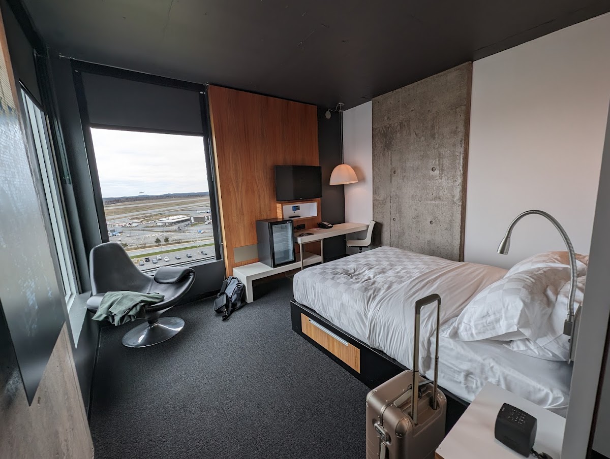 Alt Hotel Halifax Airport photo 2