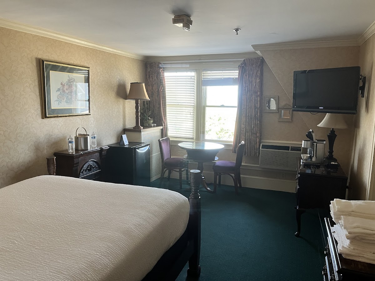Winthrop Arms Hotel & Restaurant photo 2
