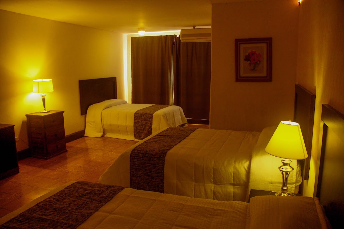 HOTEL EL BARON photo 2