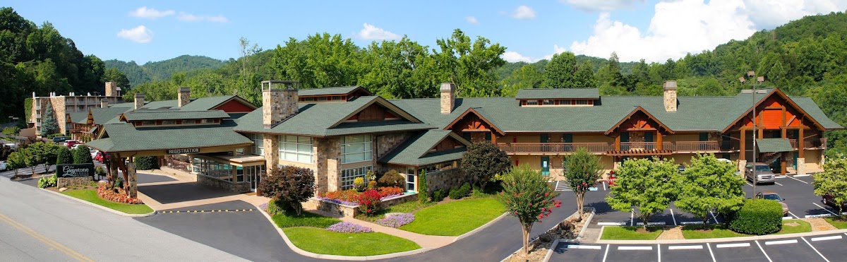 The Greystone Lodge On The River