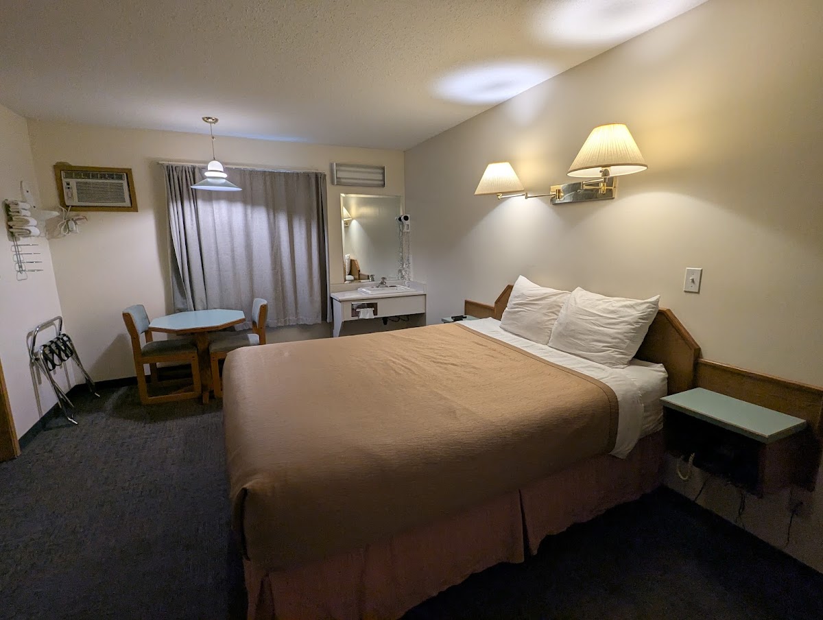 Ranchland Inn
