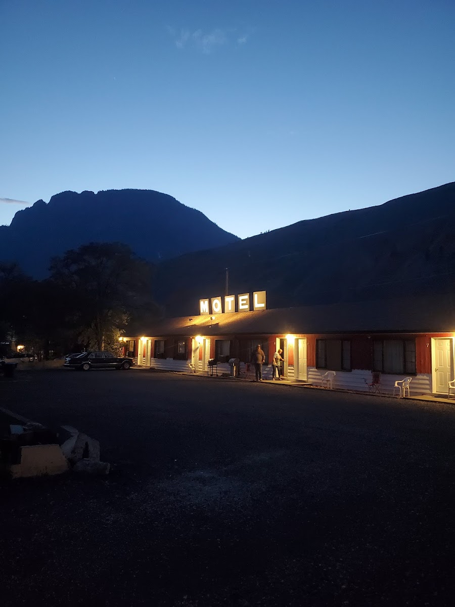 Baits Motel photo 3