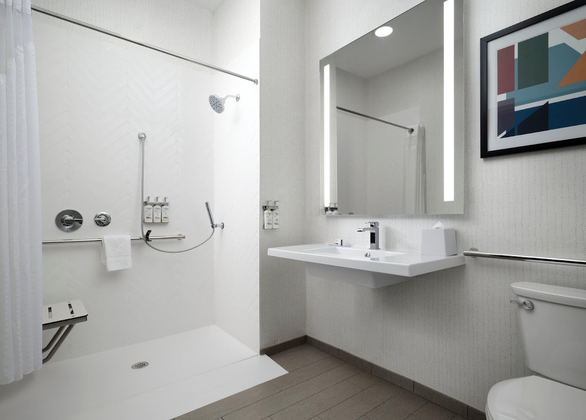 Holiday Inn Cincinnati - Liberty Way by IHG photo 3
