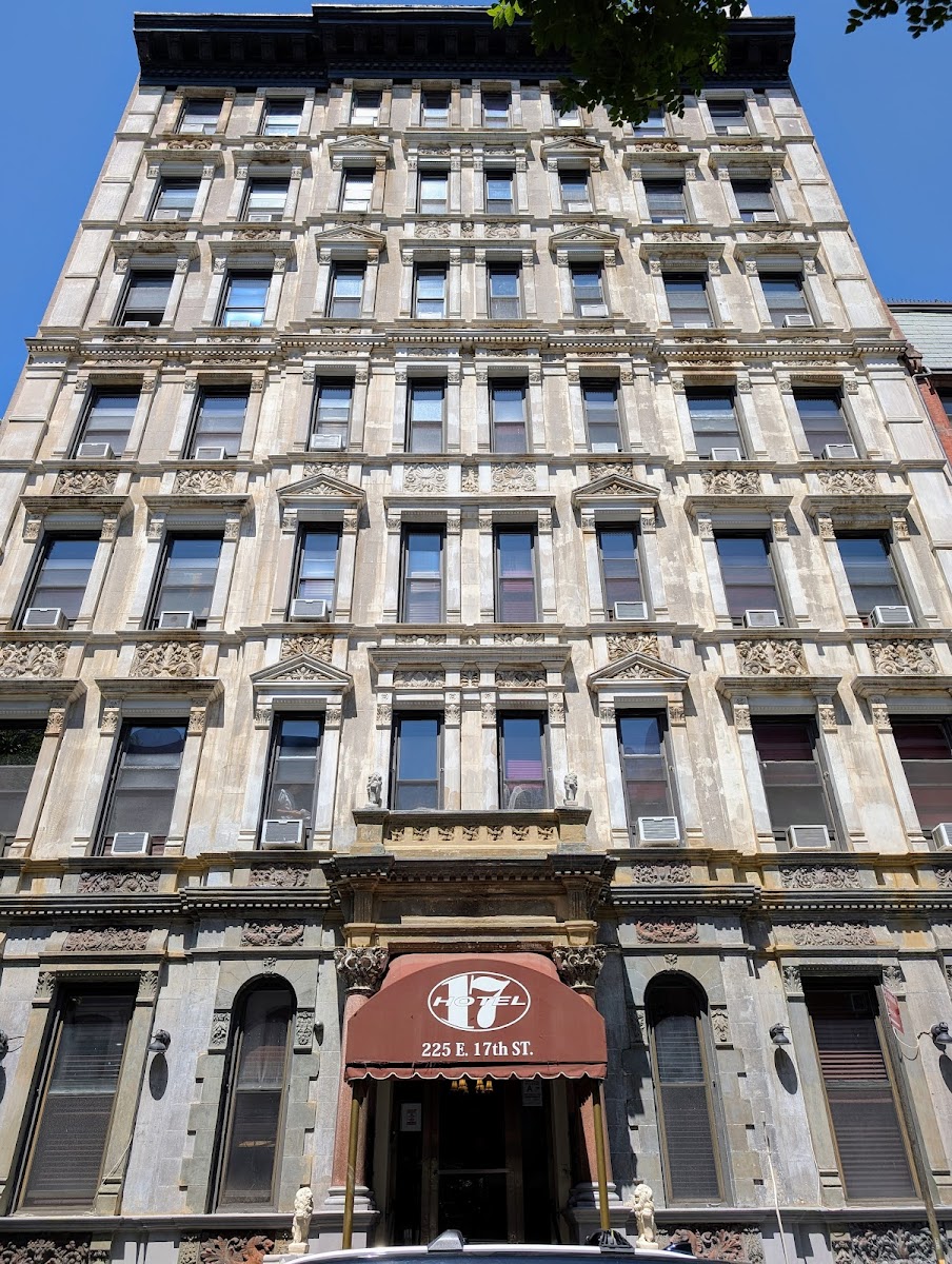 Hotel 17 - Extended Stay photo 3