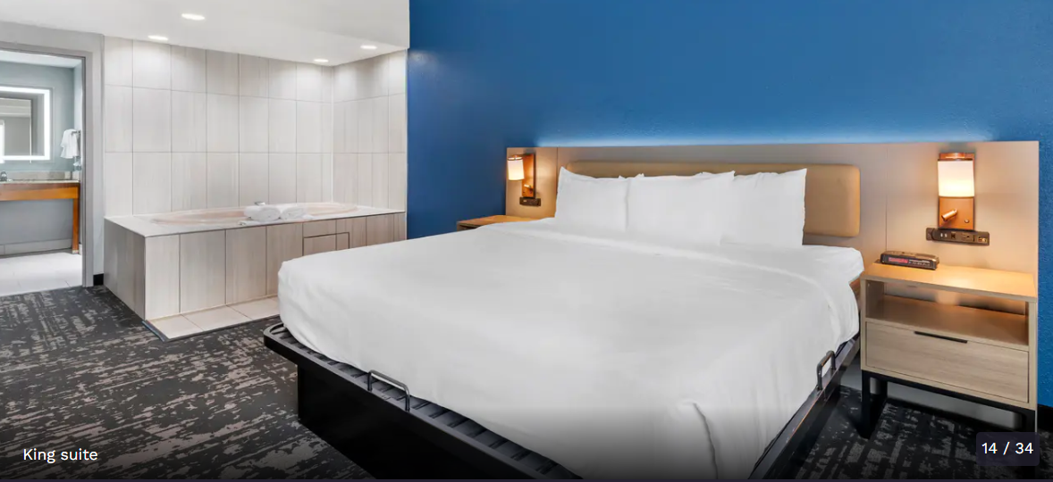 Comfort Inn & Suites Madison - Airport photo 2