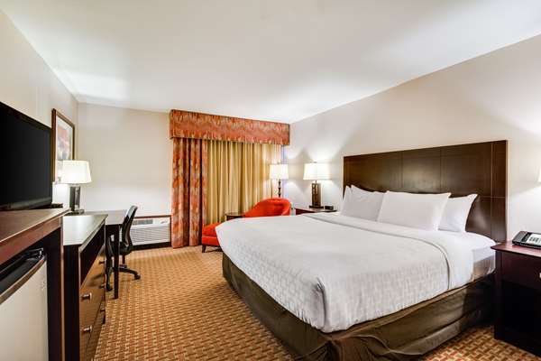 Clarion Hotel Convention Center photo 2