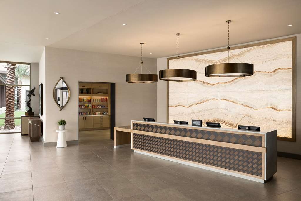 Hilton North Scottsdale at Cavasson photo 3