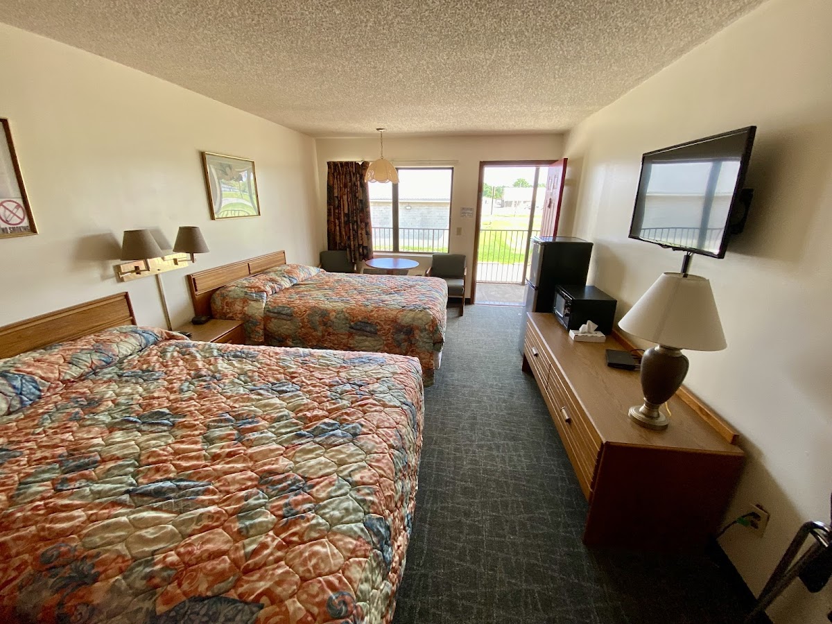 Country Nights Inn photo 2