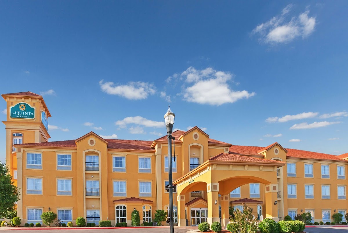 La Quinta Inn & Suites by Wyndham OKC North - Quail Springs