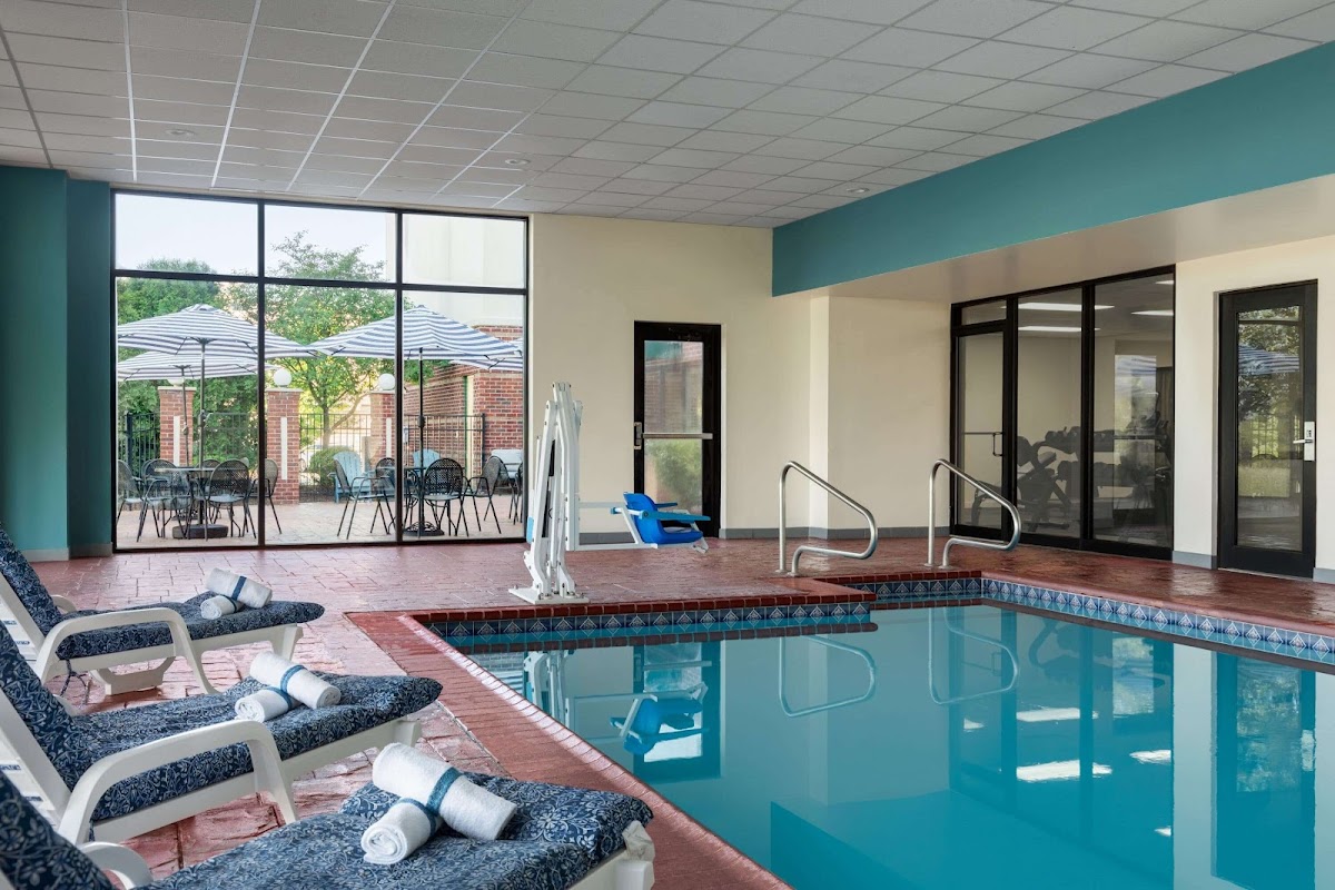 Wingate by Wyndham Louisville East photo 3