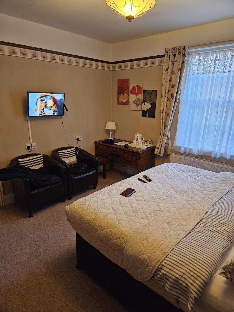 The Lansdowne Hotel