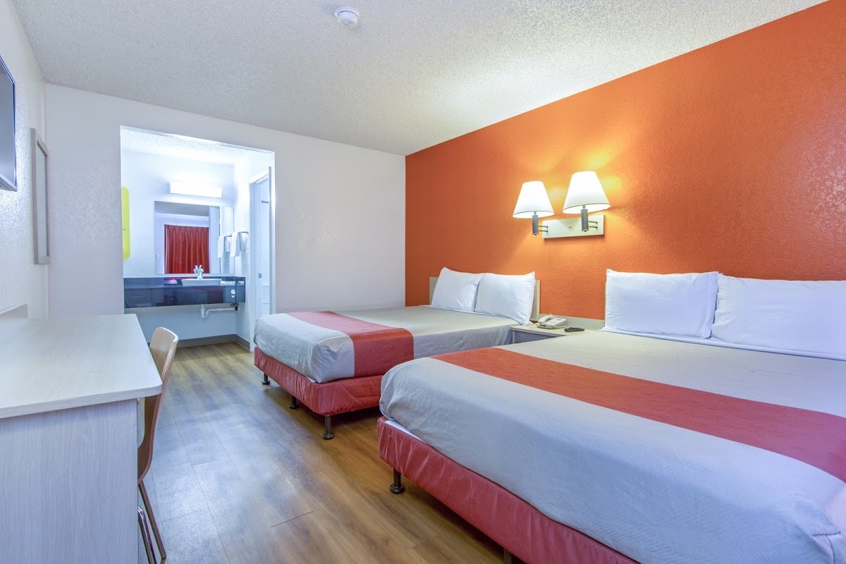 Motel 6 Phoenix, AZ - Airport - 24th Street photo 2