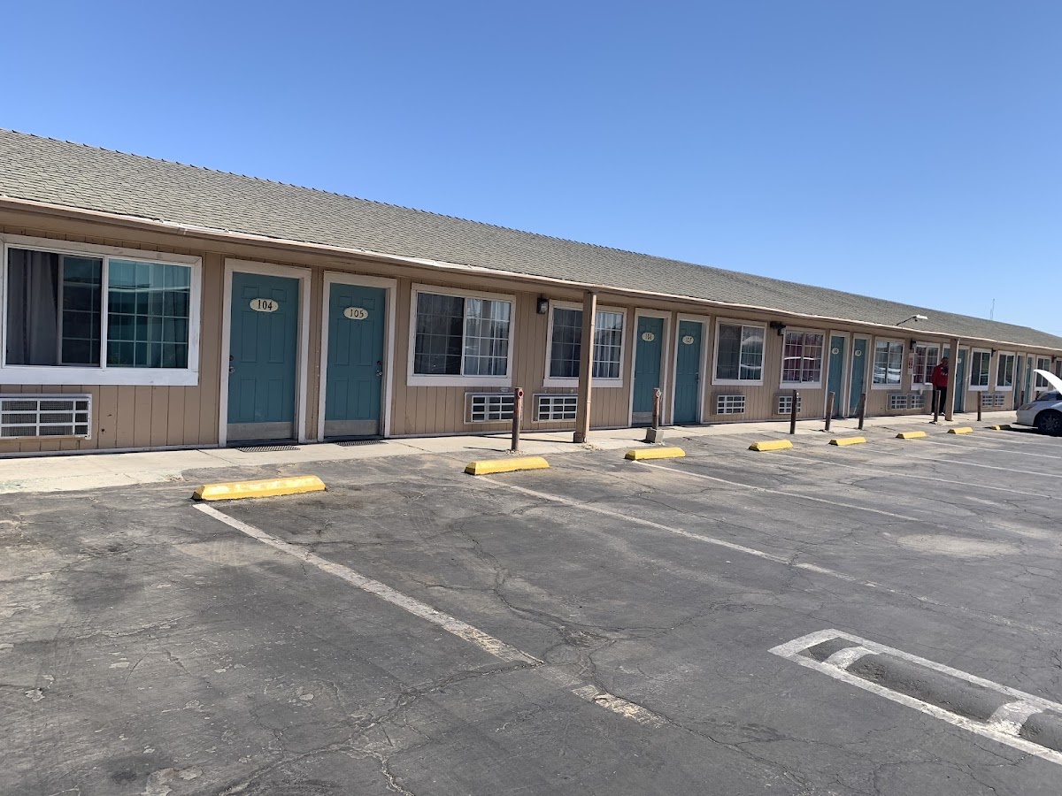 Budget Inn Greenfield photo 2