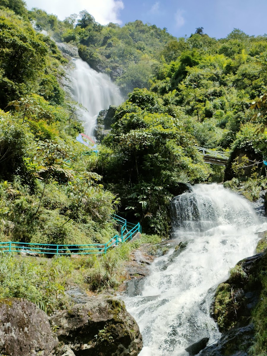 Silver Waterfall Sa Pa