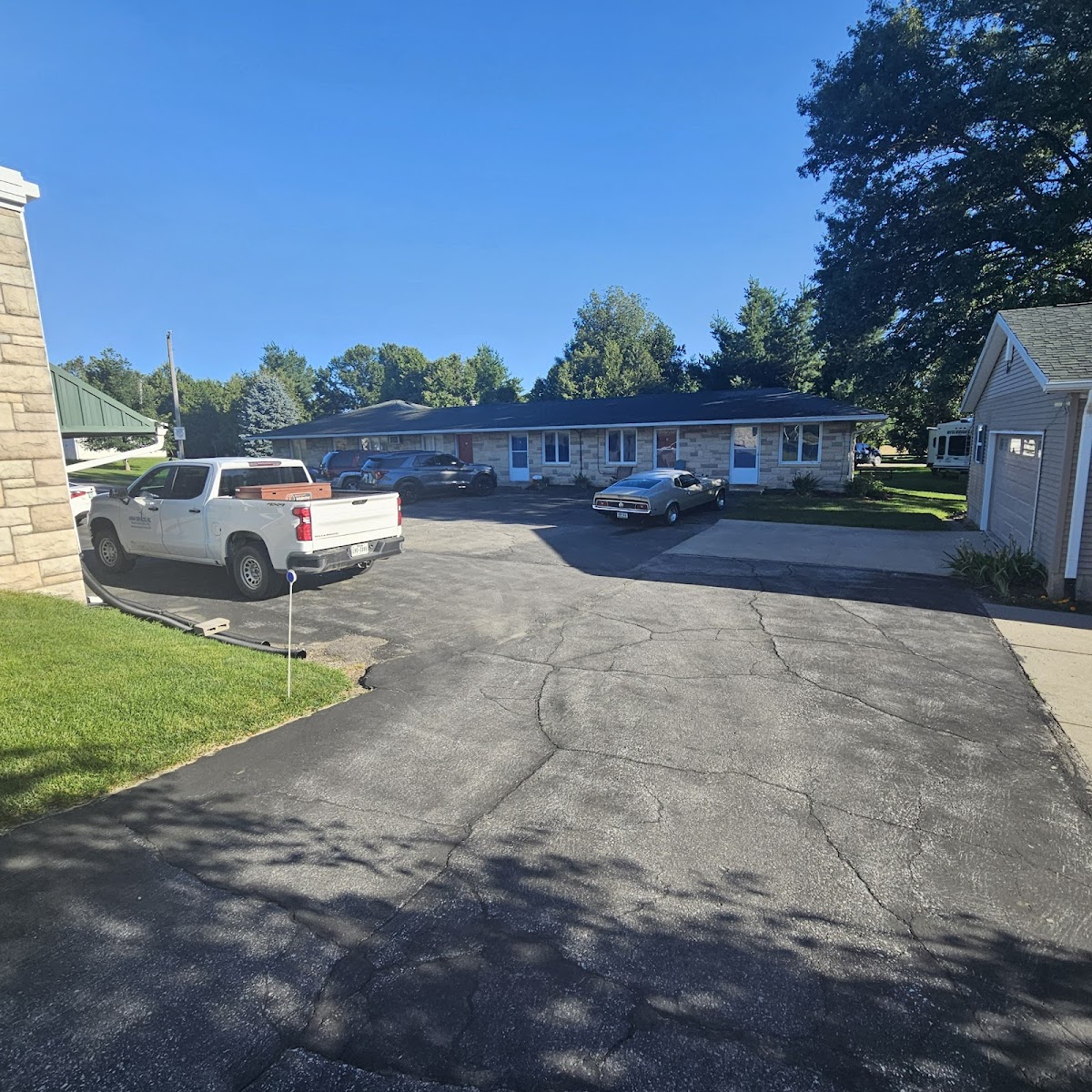 Sudbury Court Motel & RV Park