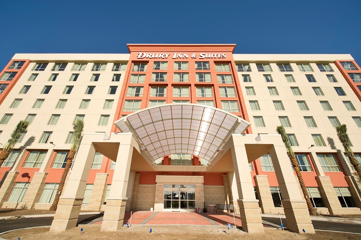Drury Inn & Suites near Universal Orlando Resort