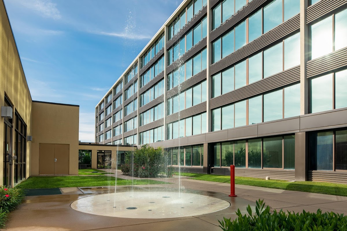 Holiday Inn & Suites Charleston West by IHG