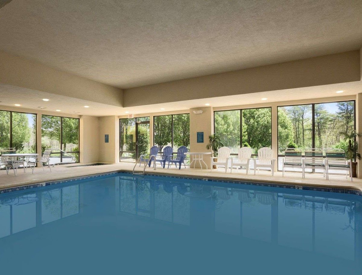 Baymont by Wyndham Crossville photo 3