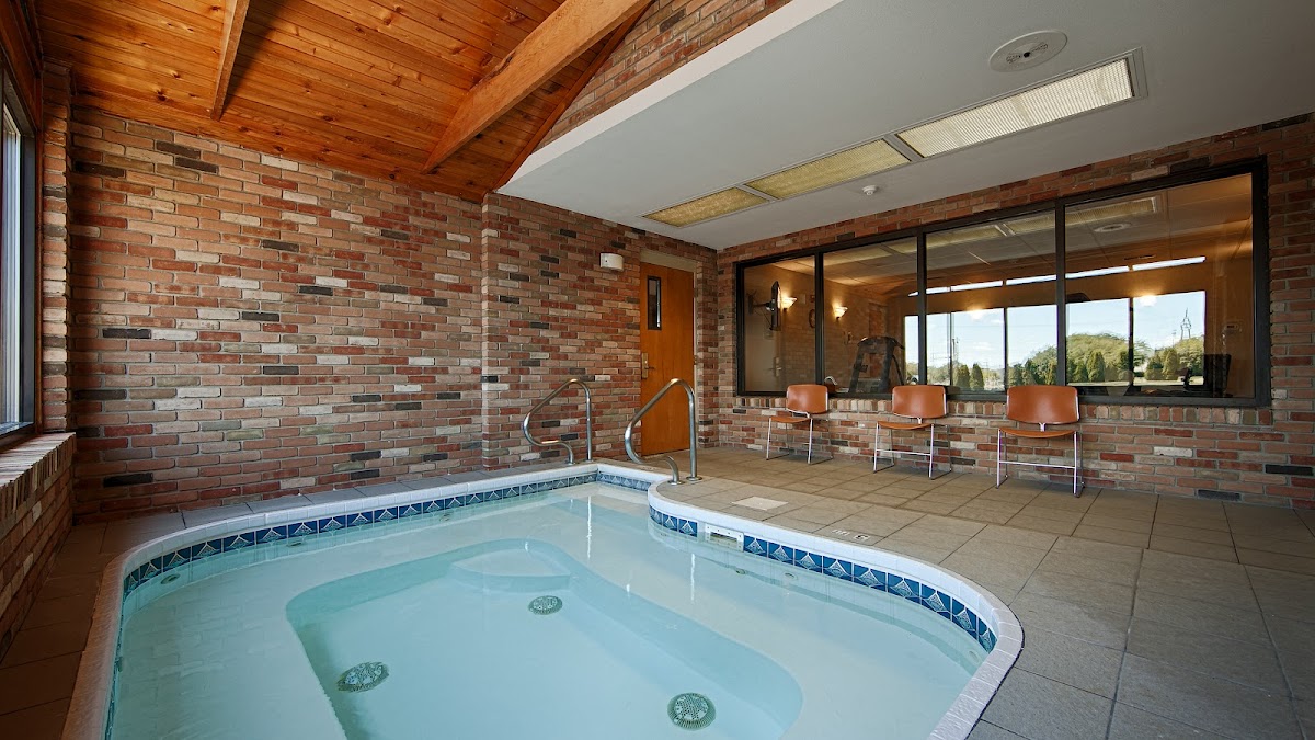 Best Western Falcon Plaza - Bowling Green photo 3