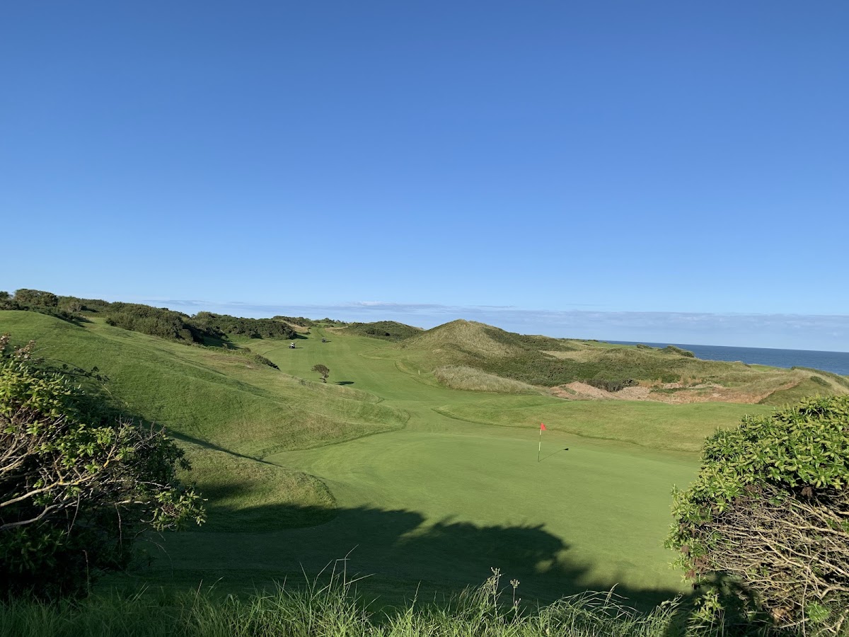 Brittas Bay Club