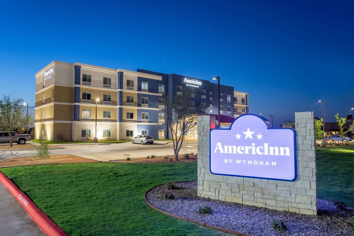 AmericInn by Wyndham San Angelo photo 2