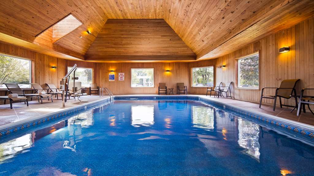 Best Western Plus Windjammer Inn & Conference Center photo 3