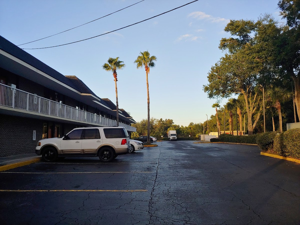 River city inn photo 2