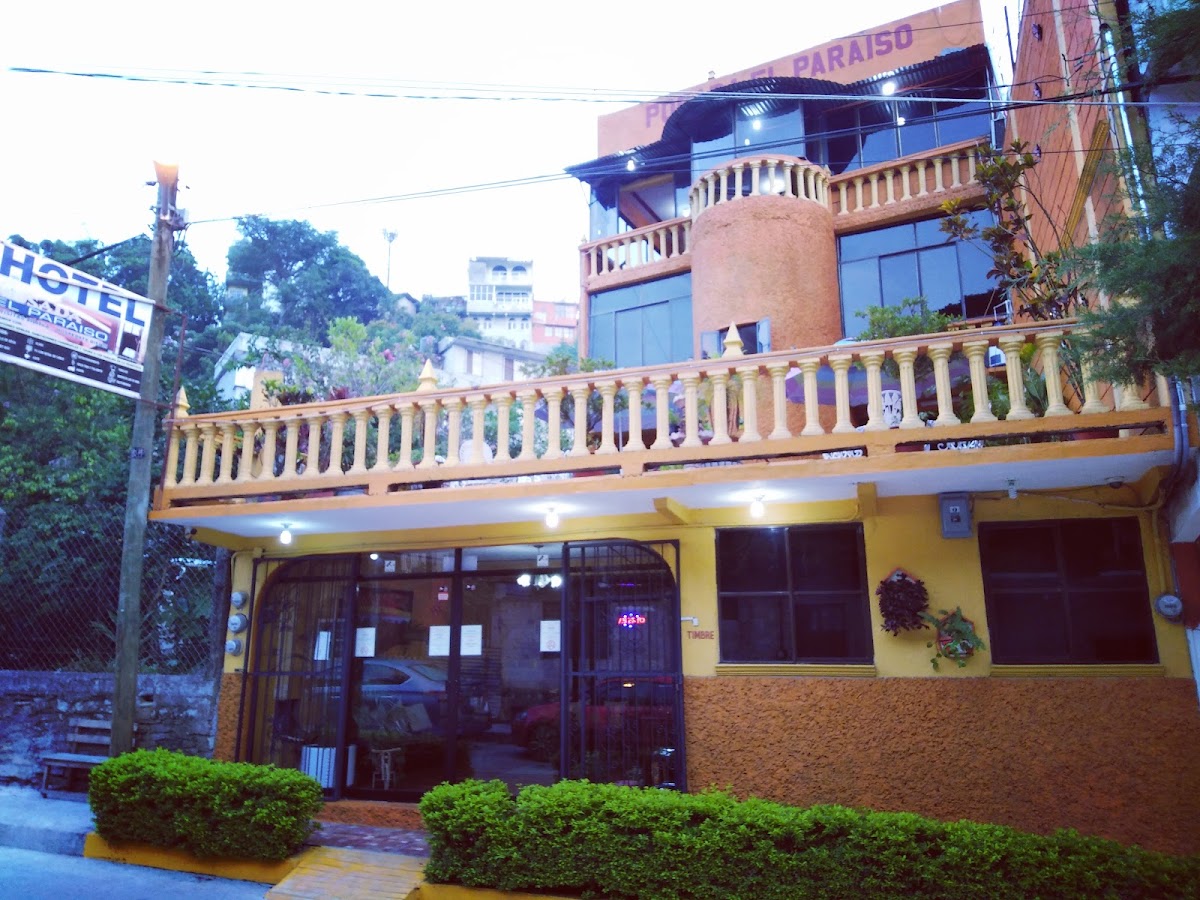 POSADA FAMILIAR EL PARAISO 24/7