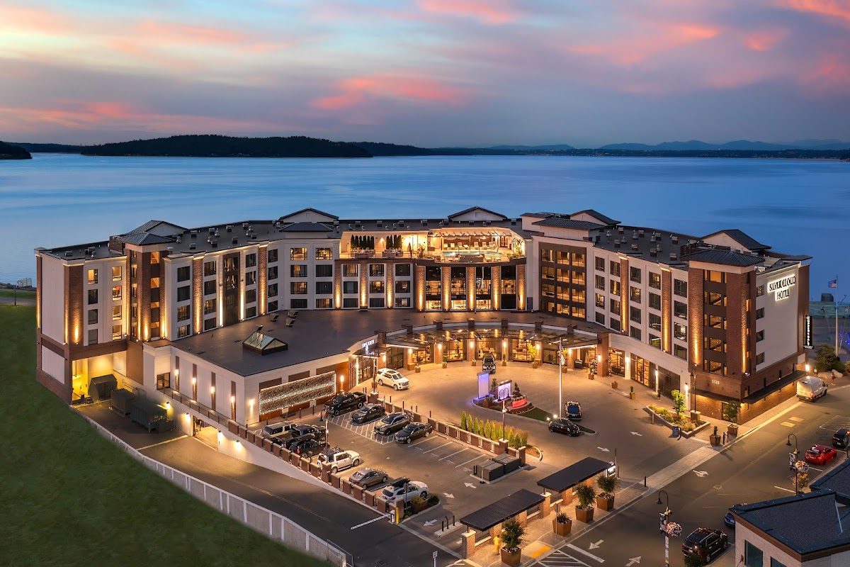 Silver Cloud Hotel Tacoma at Point Ruston Waterfront photo 2