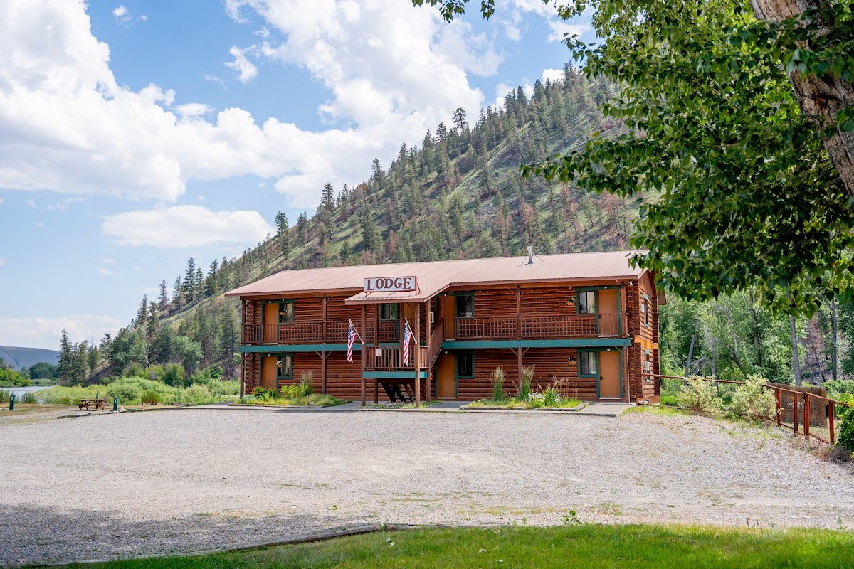 River's Fork Lodge & RV Park