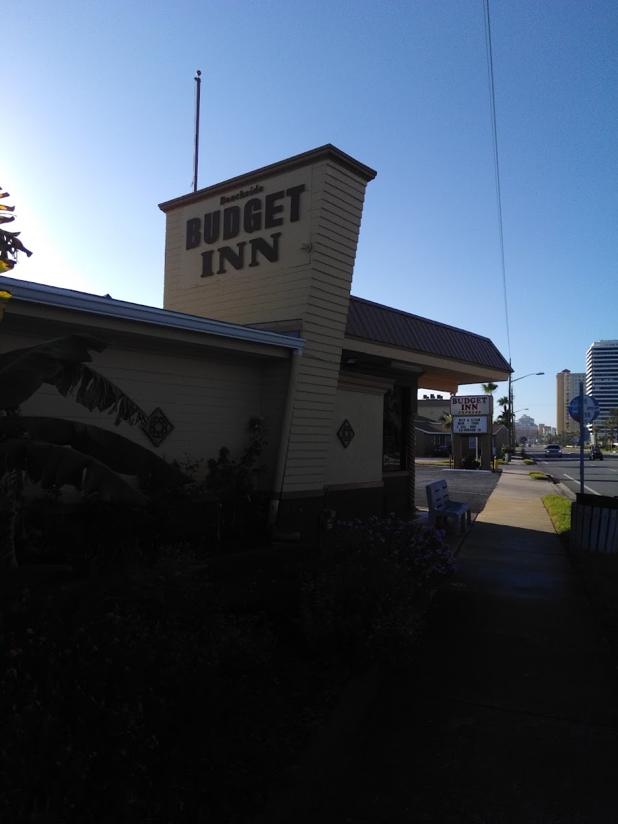Budget Inn Express-Beachside photo 3