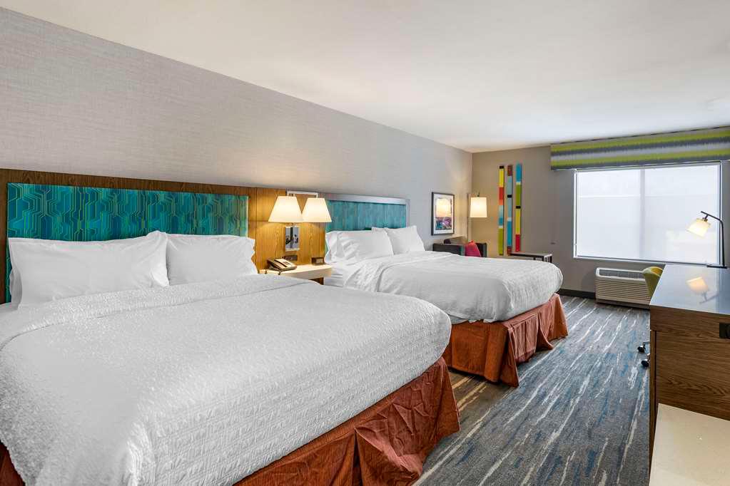 Hampton Inn Ft. Collins photo 2