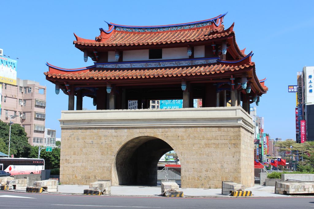 Yin Hsi East Gate