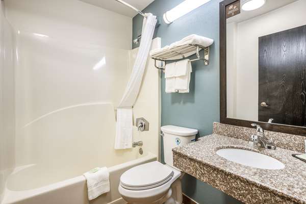 Sleep Inn & Suites Tallahassee-Capitol photo 3