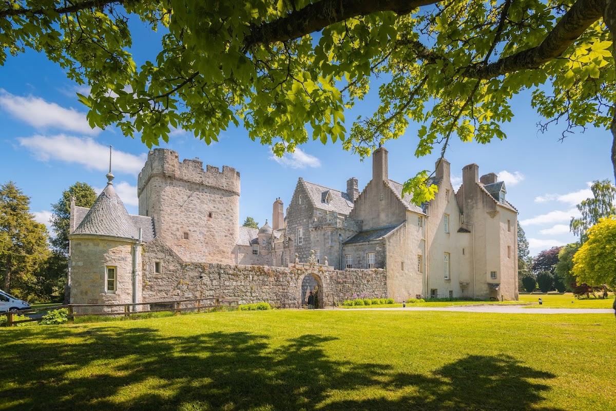 Drum Castle, Garden & Estate (National Trust for Scotland)
