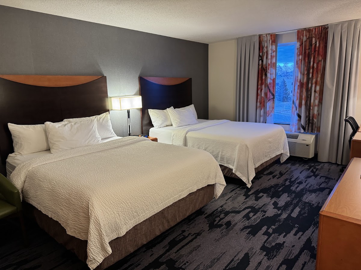 Fairfield by Marriott Inn & Suites Madison East photo 2