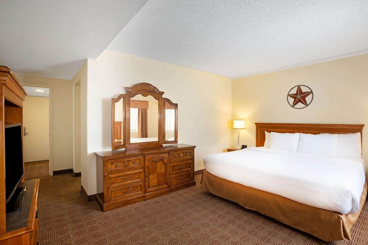 La Quinta Inn by Wyndham Austin Capitol / Downtown photo 2