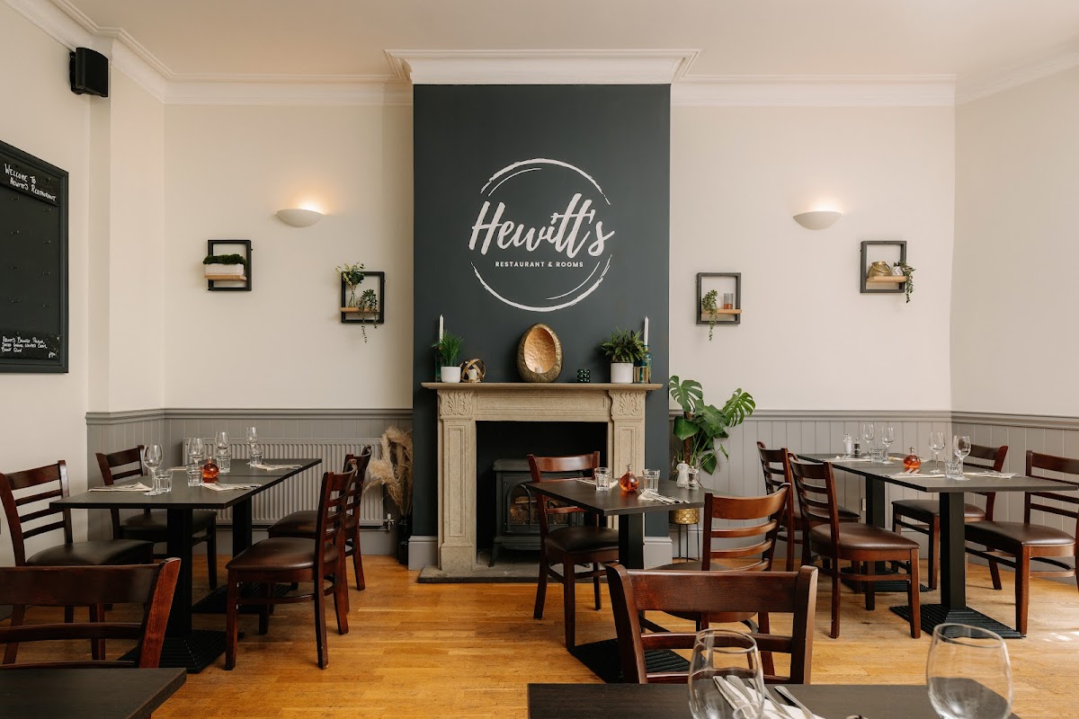 Hewitt's Restaurant & Rooms
