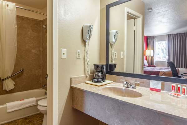 Econo Lodge Meridian South photo 3