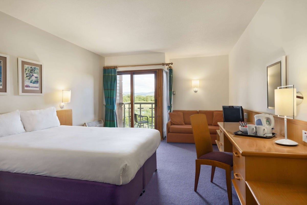 Days Inn by Wyndham Lockerbie Annandale Water photo 2