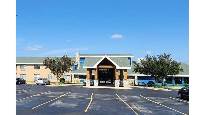 AmericInn by Wyndham Austin