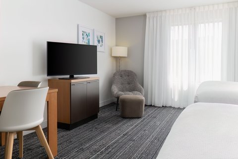 TownePlace Suites by Marriott Erie photo 2