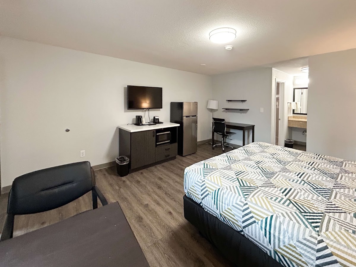 Studio 6 Suites Vancouver, WA - Waterfront photo 3