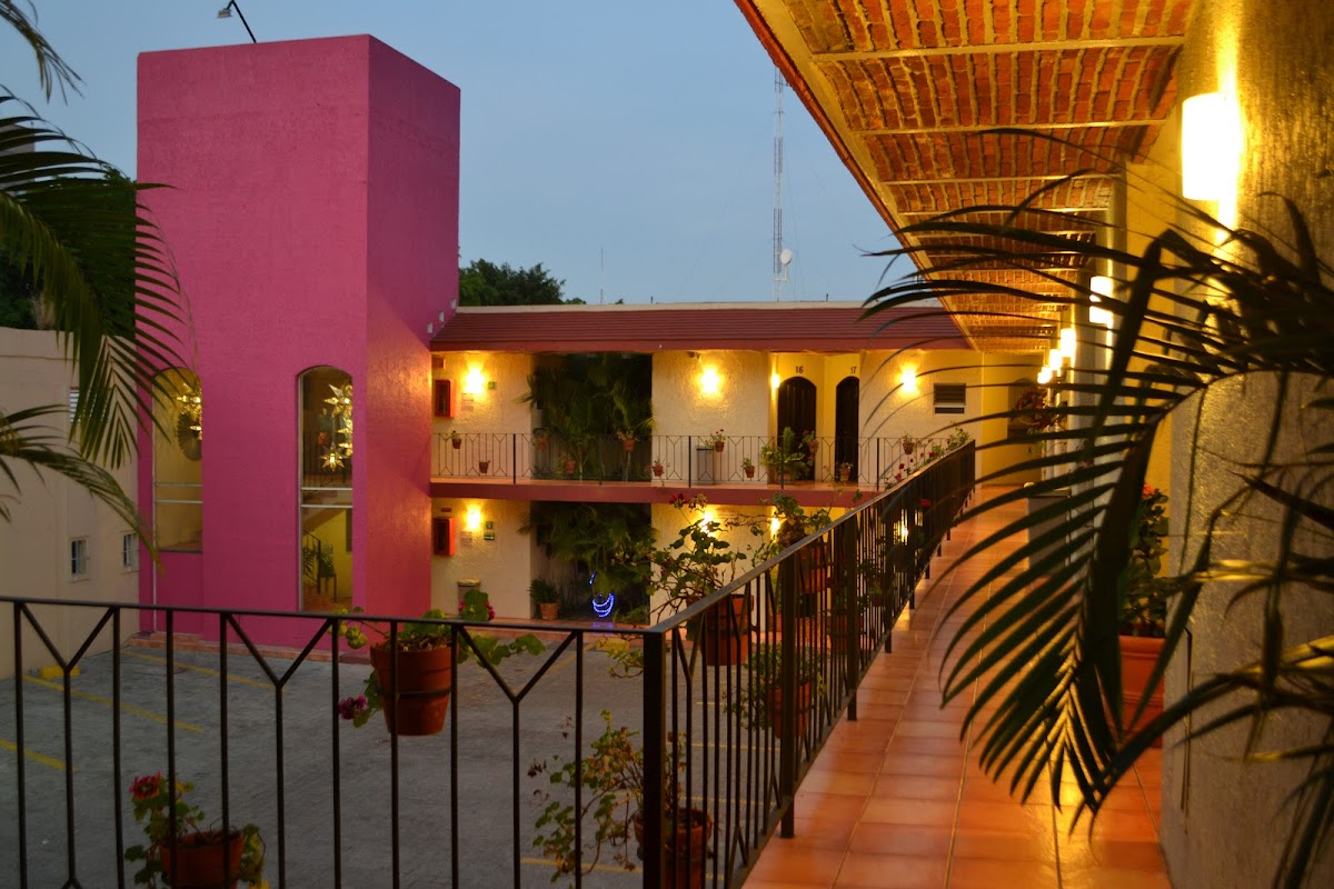 Hotel Villa del Sol • Expo Guadalajara photo 3