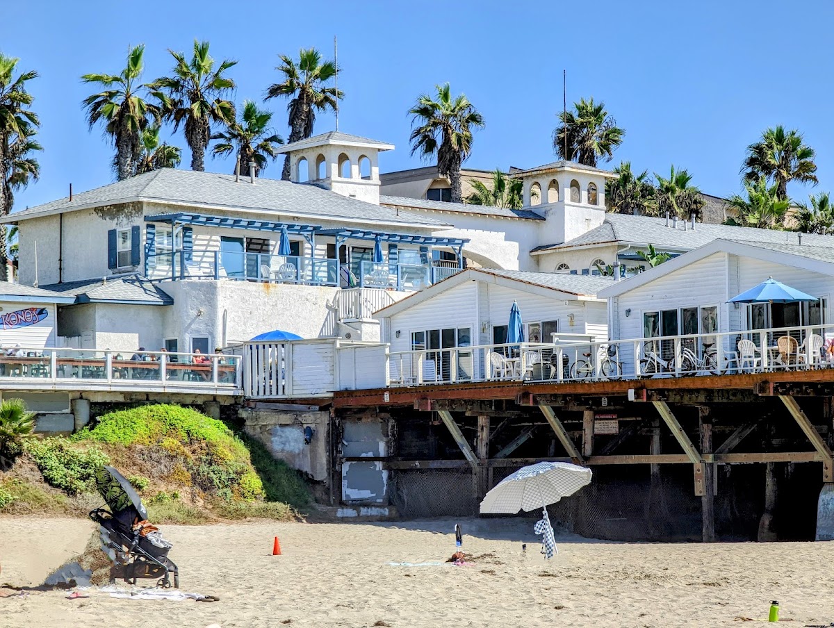 Crystal Pier Hotel & Cottages