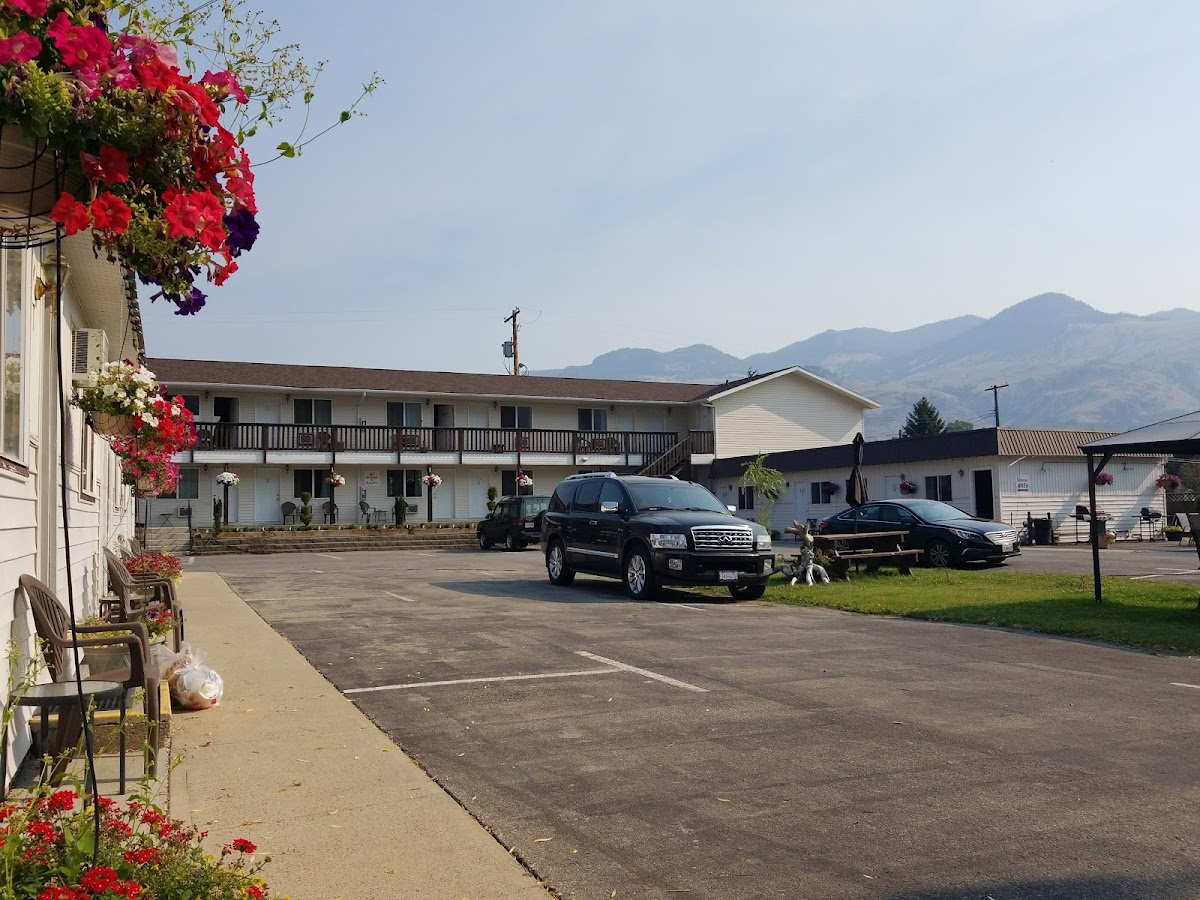 Elks Motel photo 3