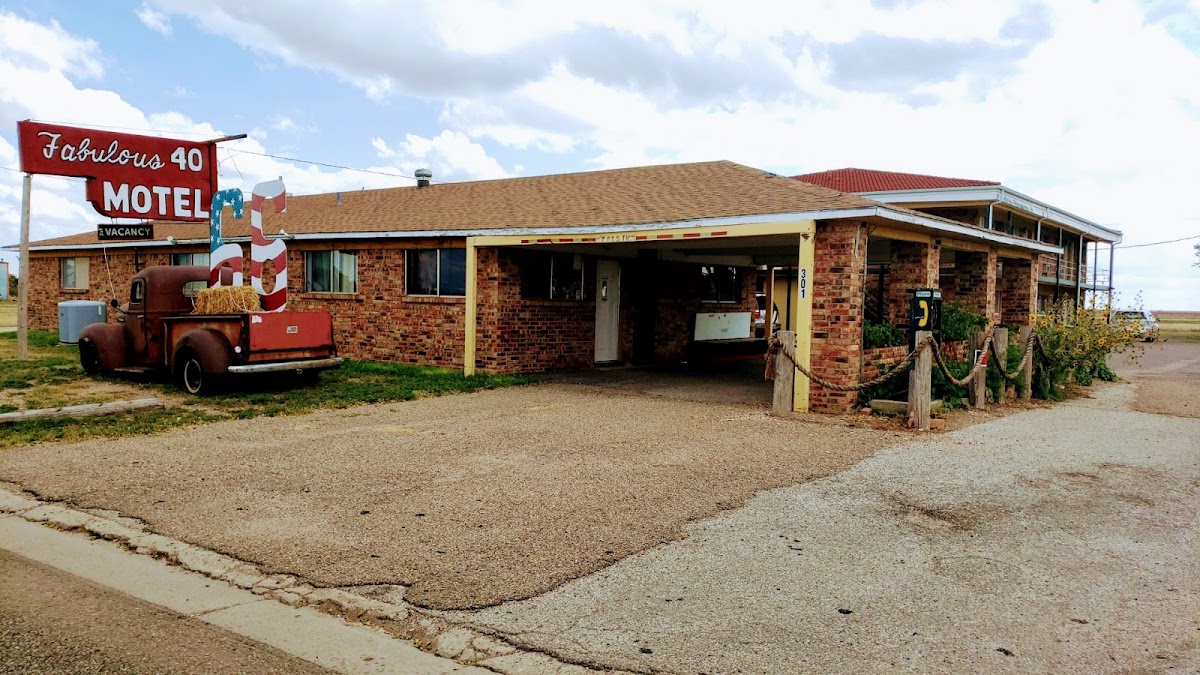 Fabulous 40s Motel