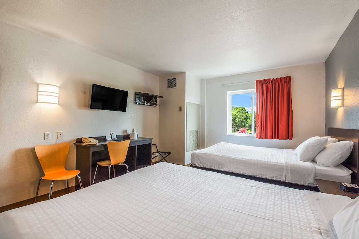 Americas Best Value Inn Knoxville East photo 2