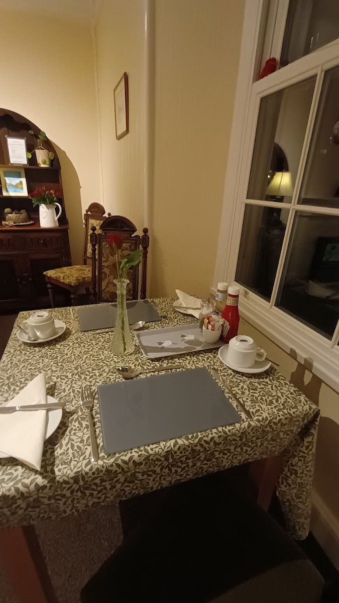 Hazeldene Guest House - Free Offsite Health Club photo 2